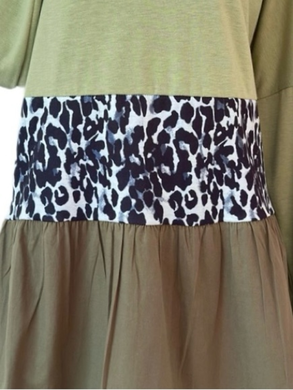 MISSLOOK ~ Olive V-Neck Tiered Tunic Dress with Leopard Waistband Long Sleeves - Picture 4 of 10